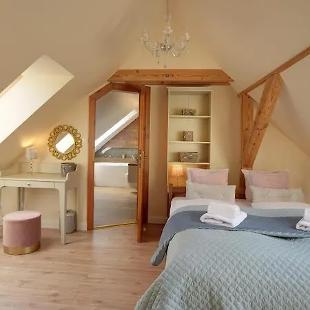 Trevilles Art-deco Jozefina Sklářská Poruba