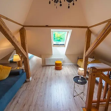 Trevilles Art-deco Jozefina アパート シクラルスカ・ポレンバ