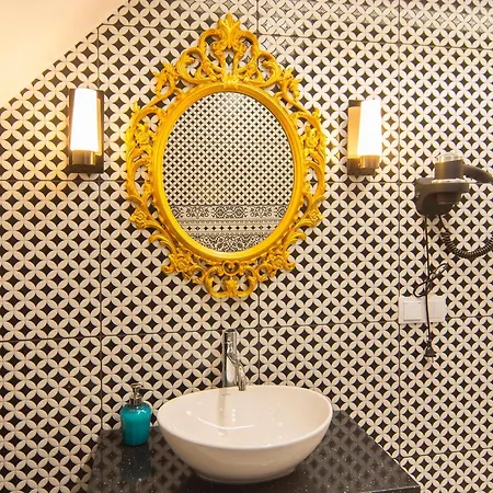 Trevilles Art-deco Jozefina Apartment *