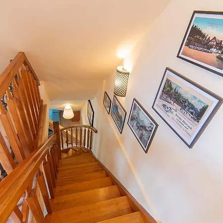 Trevilles Art-deco Jozefina アパート シクラルスカ・ポレンバ