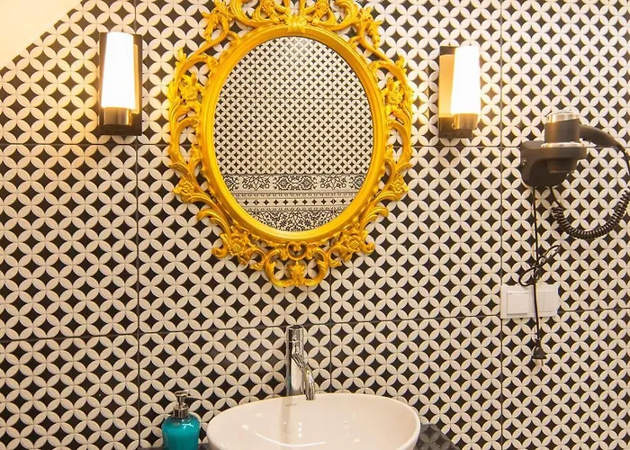 Trevilles Art-deco Jozefina 아파트 *